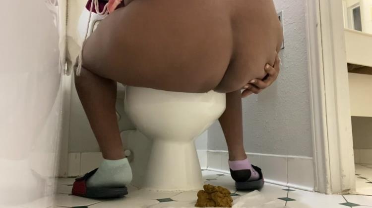 Backwards off the toilet shit - LashayyChapo [2021 | FullHD] - Scatshop
