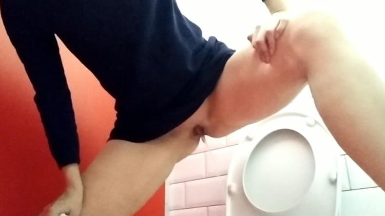 Farting poo and pee in WC - nastygirl [2021 | FullHD] - Scatshop