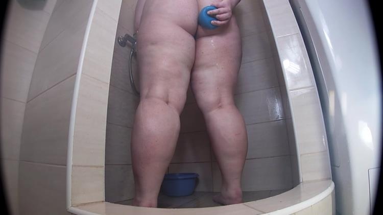 Fat Girl Messy Bath Enema - margo [2021 | UltraHD/2K] - Scatshop