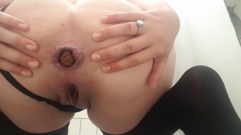 PottyQueen Tease my slaves w a meal [2025 | FullHD]