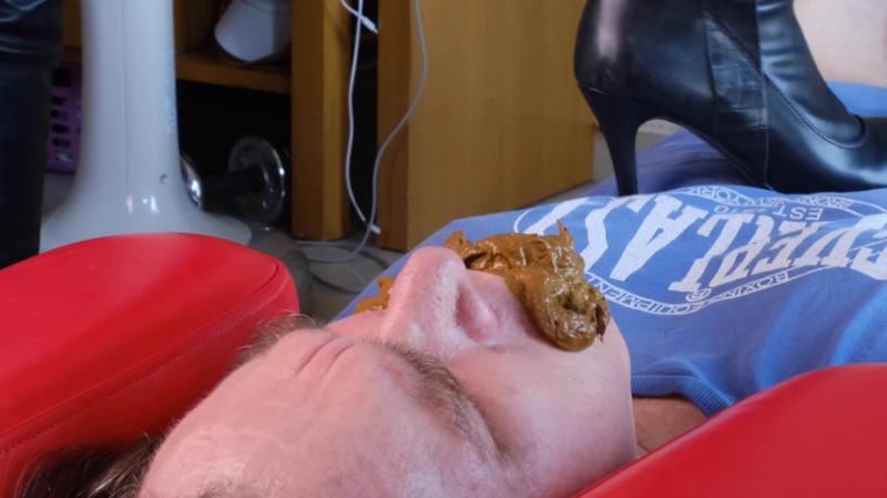 Extreme Face Sitting Shit Feeding - TOILET MISTRESS WAEL [2025 | FullHD]