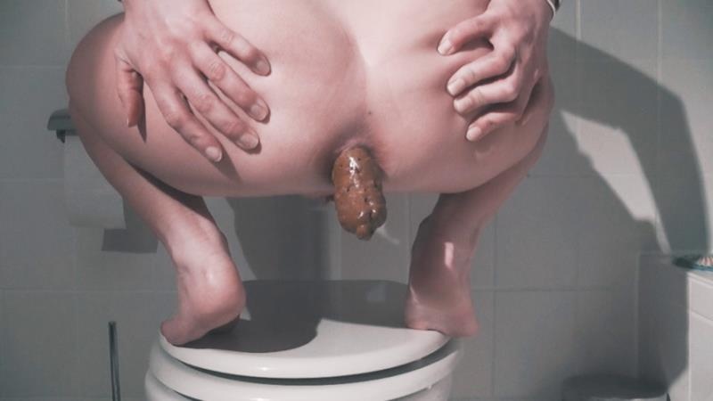 96 Big toilet turd - MiaRoxxx [2025 | FullHD]