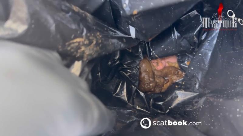 Fun with a toilet slave on the loggia, Scat feeding. P1 [2026 | HD]