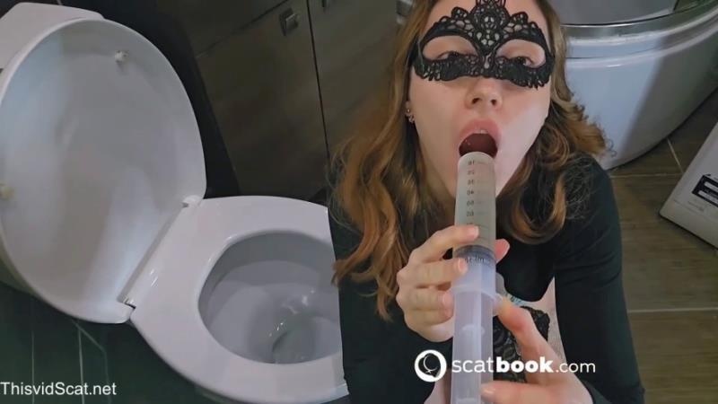 Masked Girl Miss Juicy Gulps Down Her Own Pee in a Long Piss Drinking Session. P1 [2026 | HD]